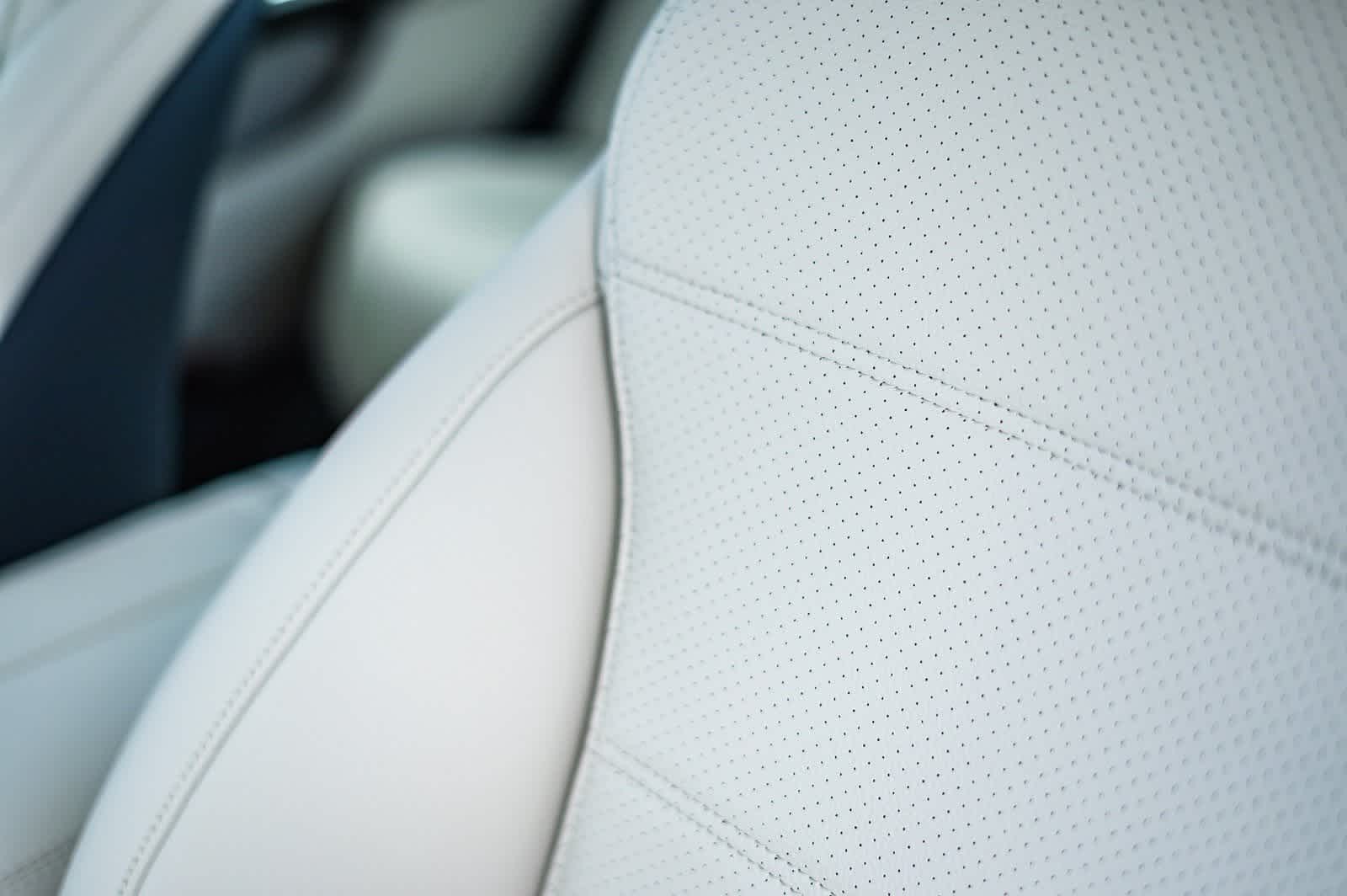 Thumbnail: 2025 Mercedes-Benz C-Class - 25