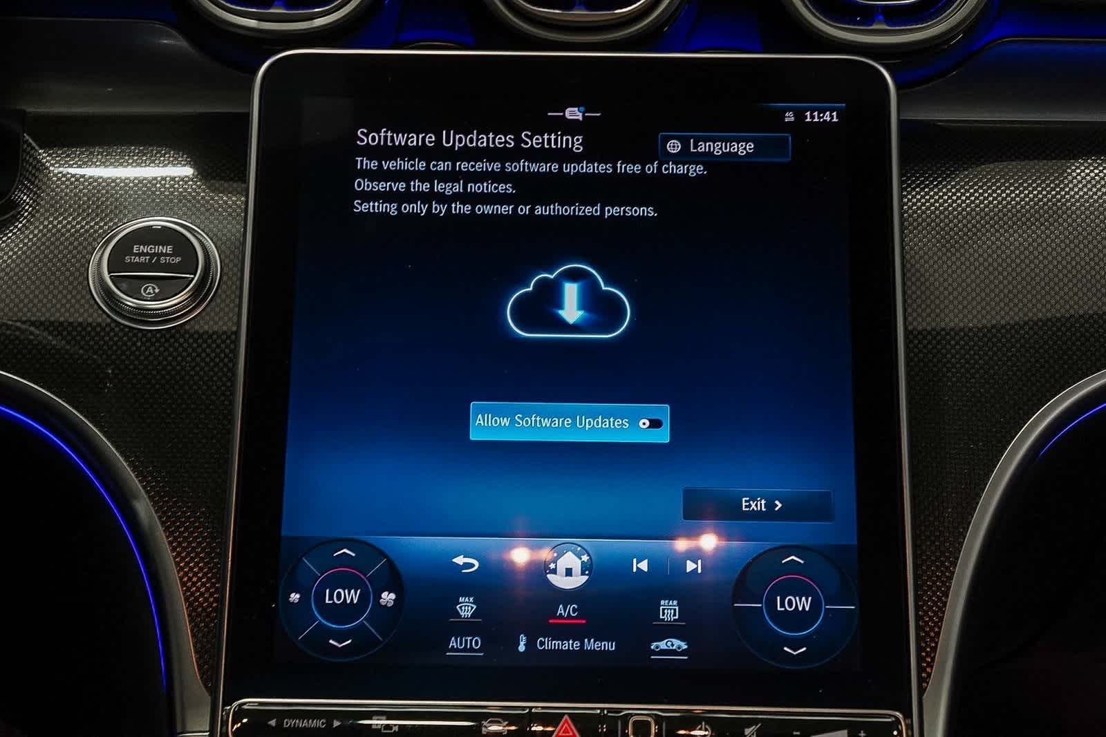 Thumbnail: 2023 Mercedes-Benz C-Class - 14