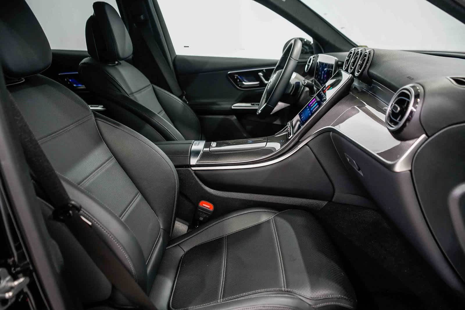 Thumbnail: 2025 Mercedes-Benz GLC - 15