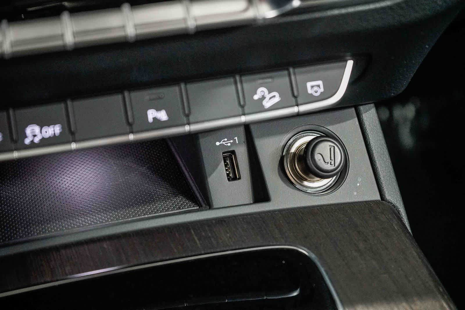 Thumbnail: 2023 Audi Q5 - 22