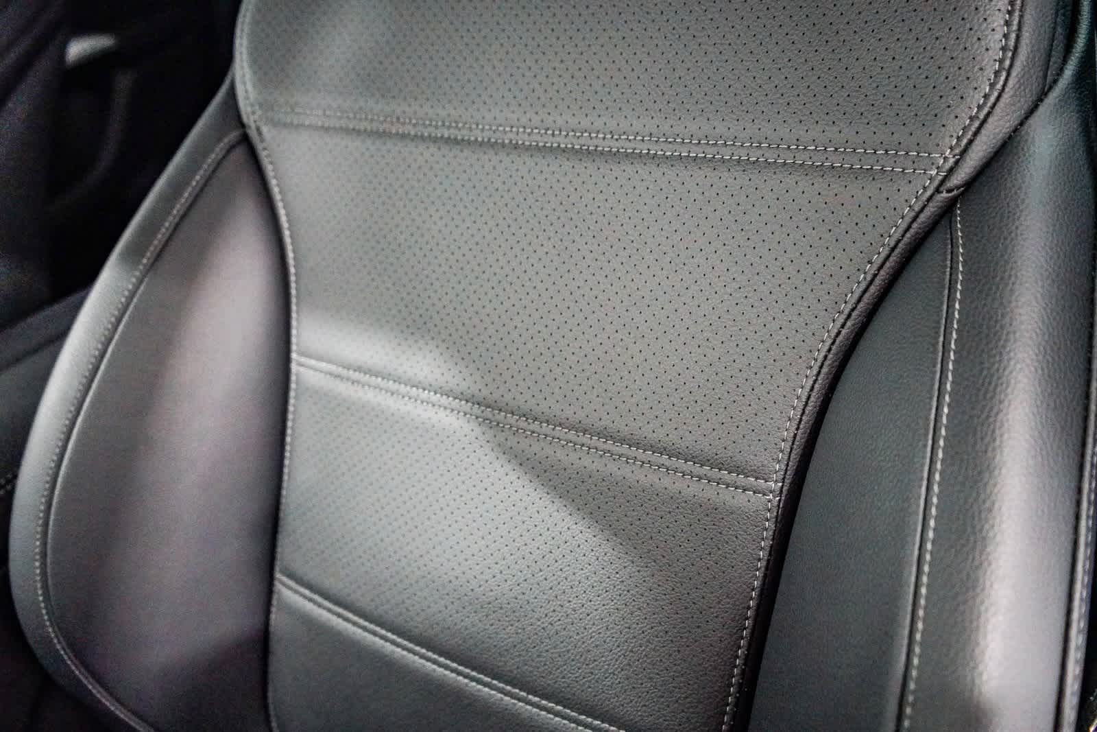 Thumbnail: 2025 Mercedes-Benz GLC - 26