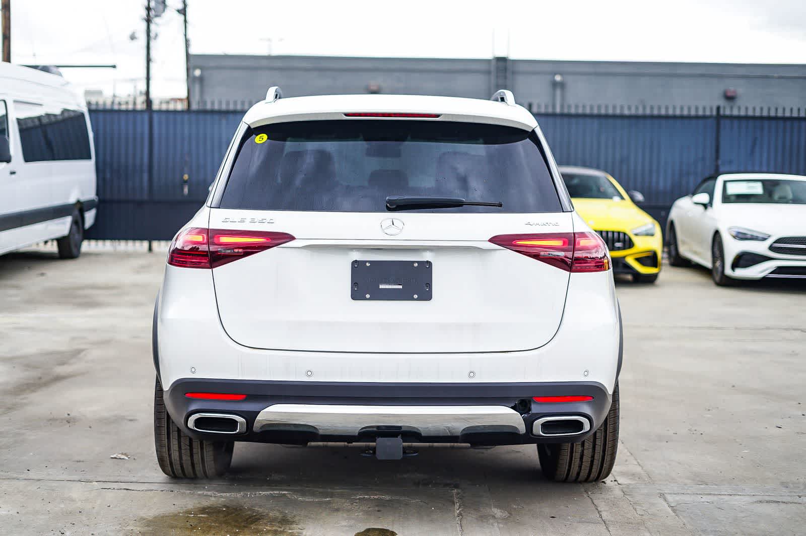 Thumbnail: 2026 Mercedes-Benz GLE - 3