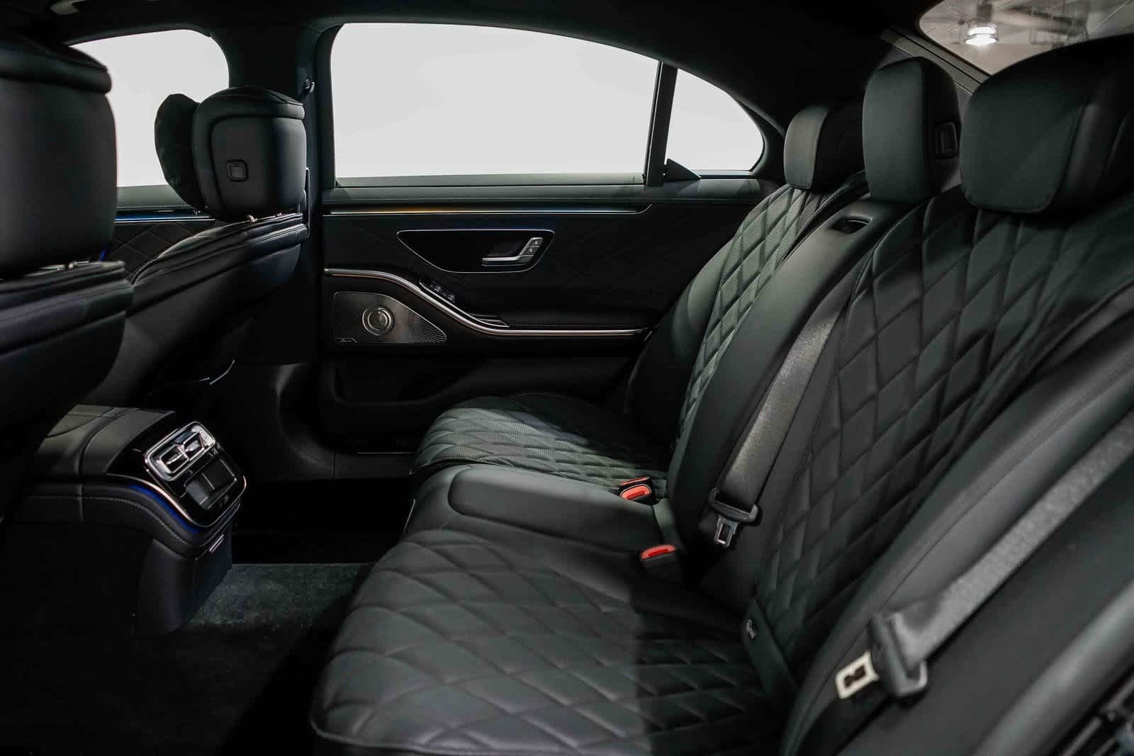 Thumbnail: 2025 Mercedes-Benz S-Class - 18