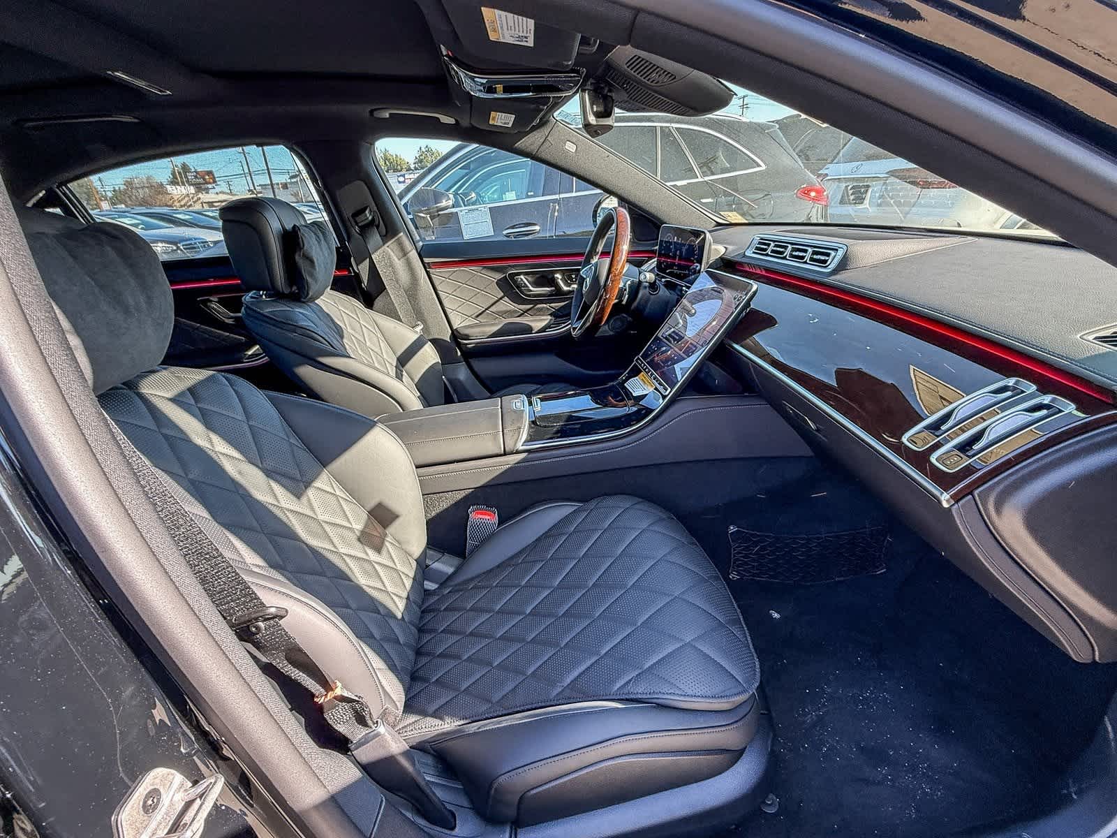 Thumbnail: 2025 Mercedes-Benz S-Class - 17