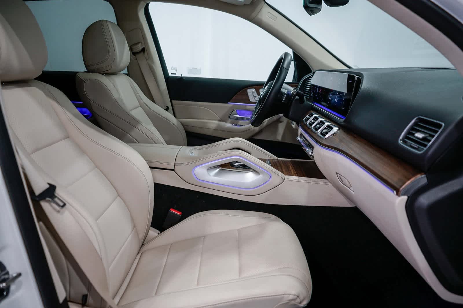 Thumbnail: 2025 Mercedes-Benz GLE - 16
