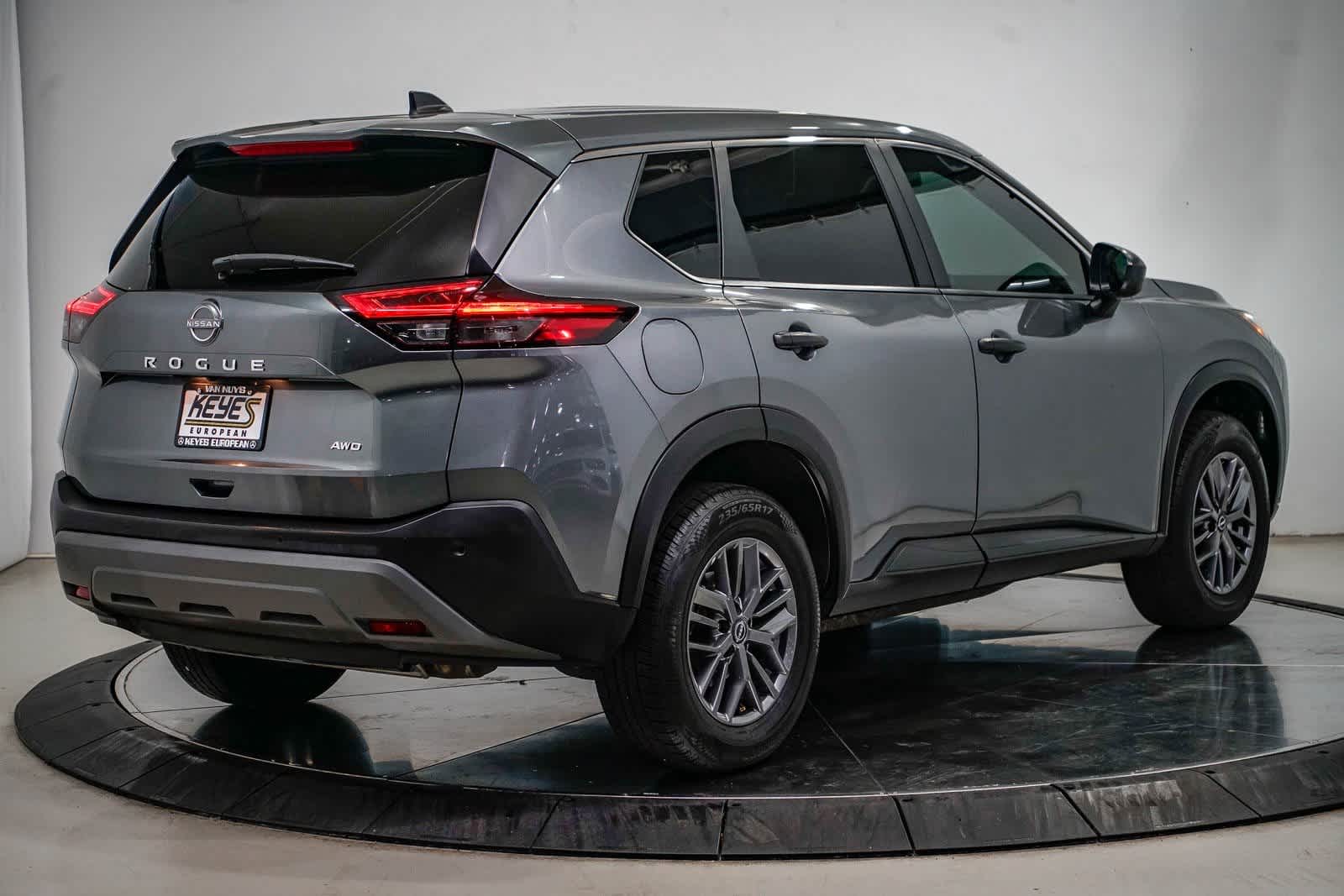 Thumbnail: 2023 Nissan Rogue - 4
