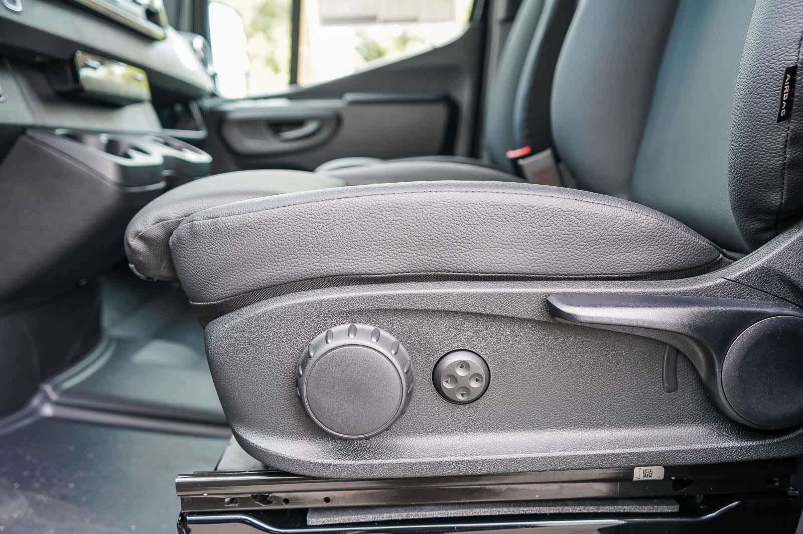 Thumbnail: 2026 Mercedes-Benz Sprinter - 20