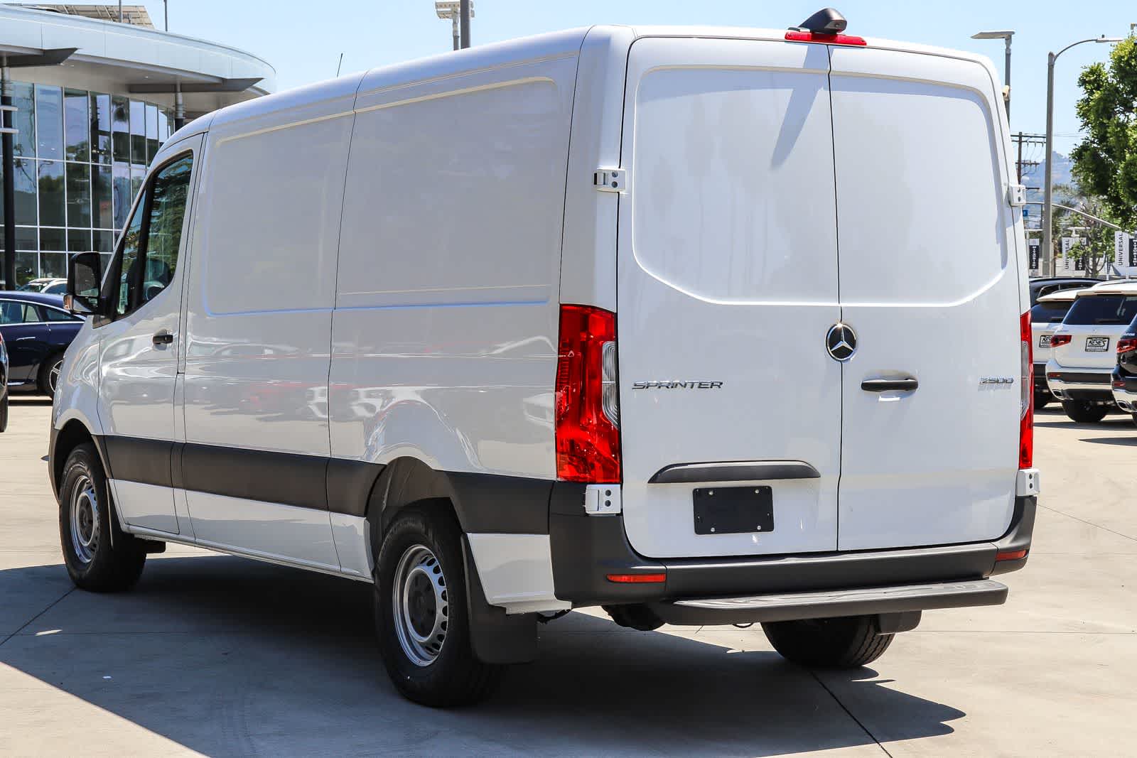 Thumbnail: 2026 Mercedes-Benz Sprinter - 2