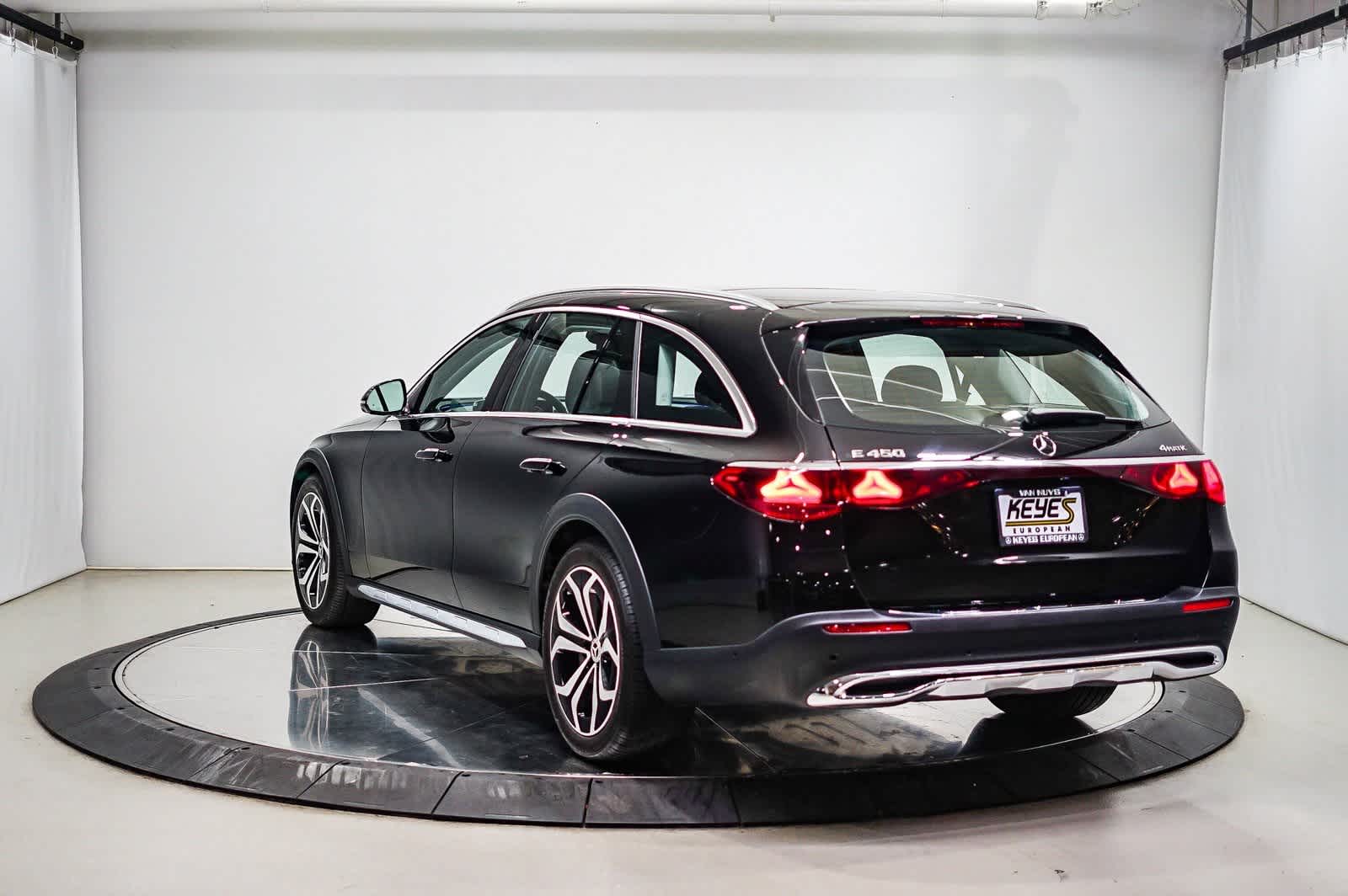 Thumbnail: 2025 Mercedes-Benz E-Class - 2