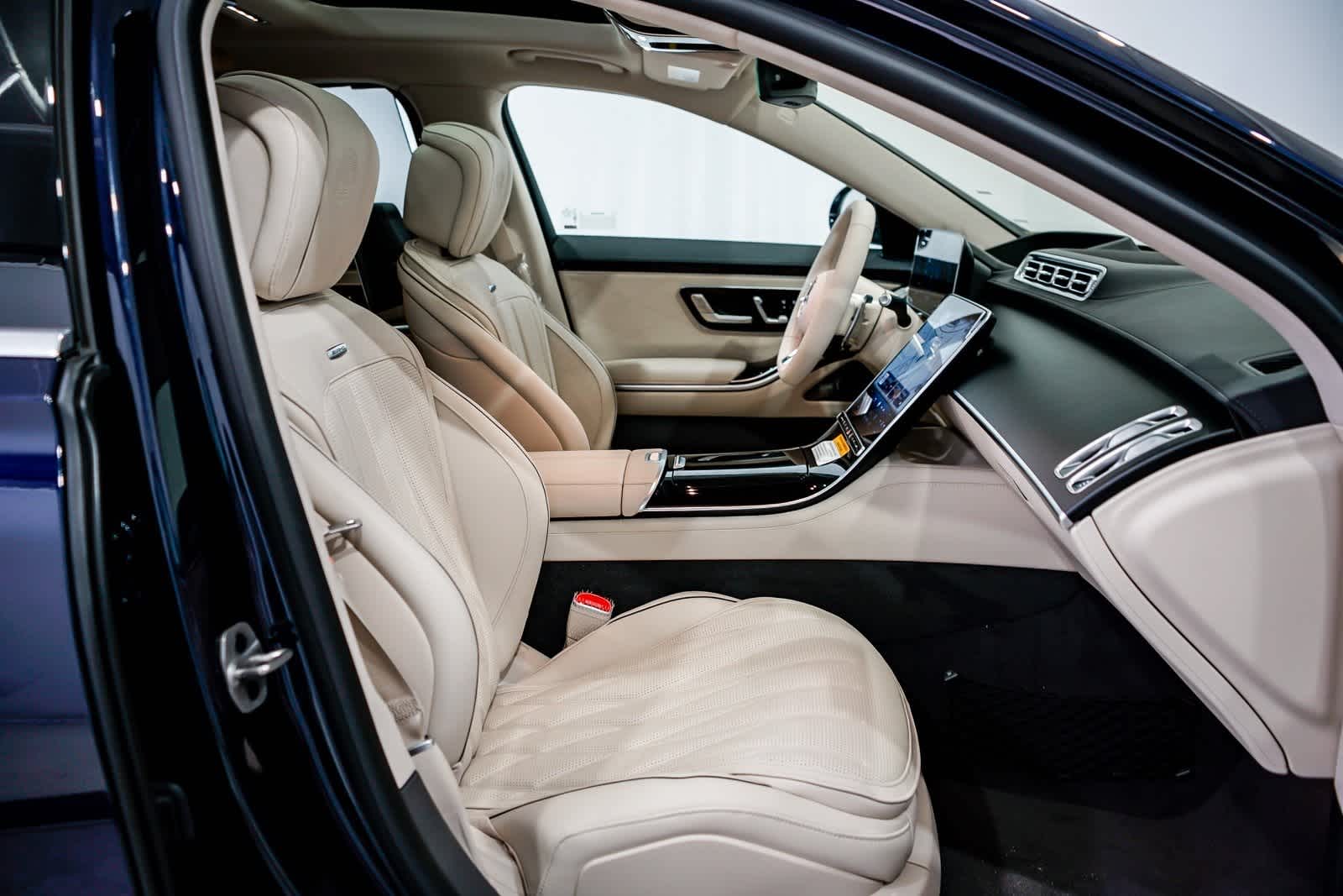 Thumbnail: 2025 Mercedes-Benz S-Class - 16