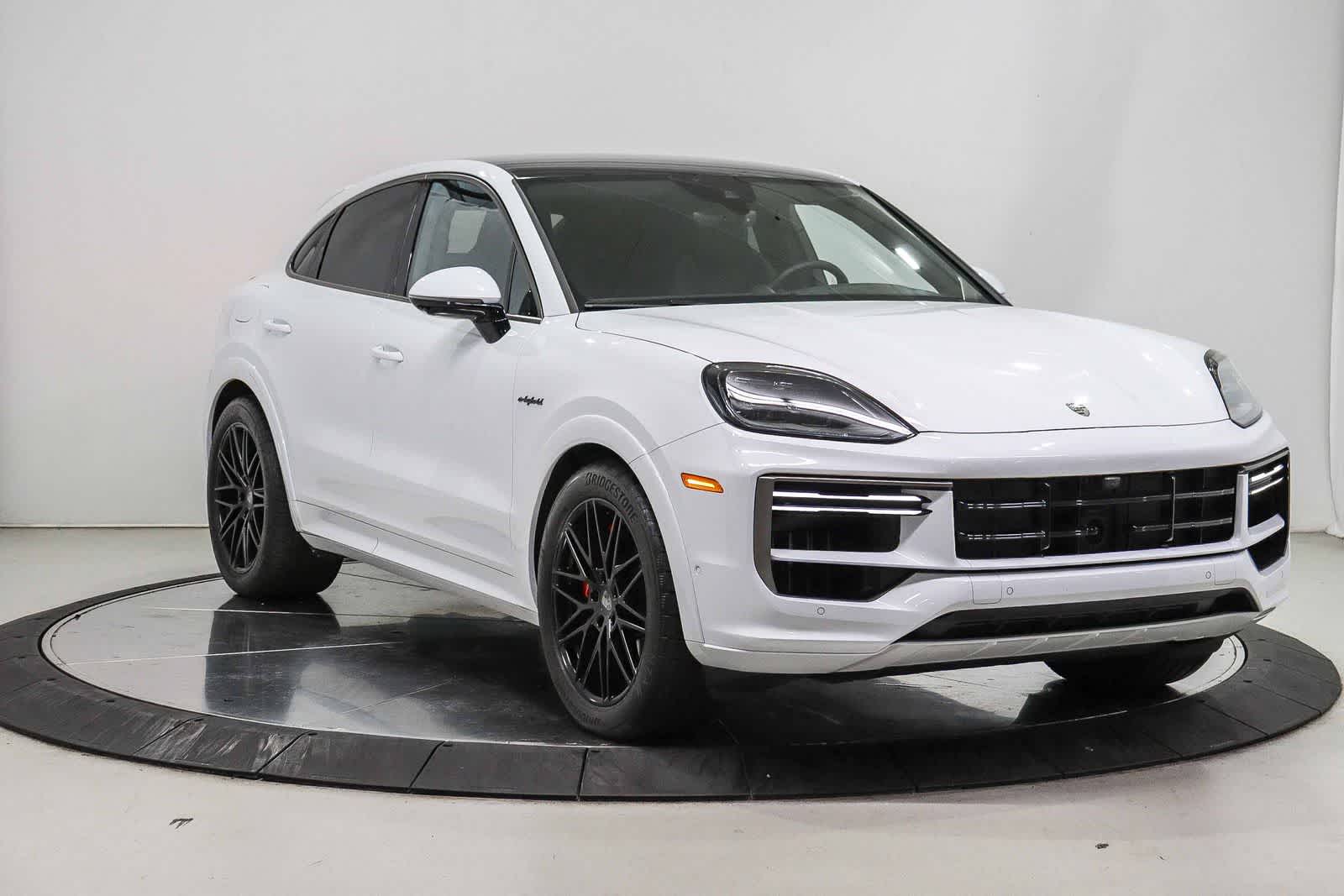 Thumbnail: 2025 Porsche Cayenne - 4