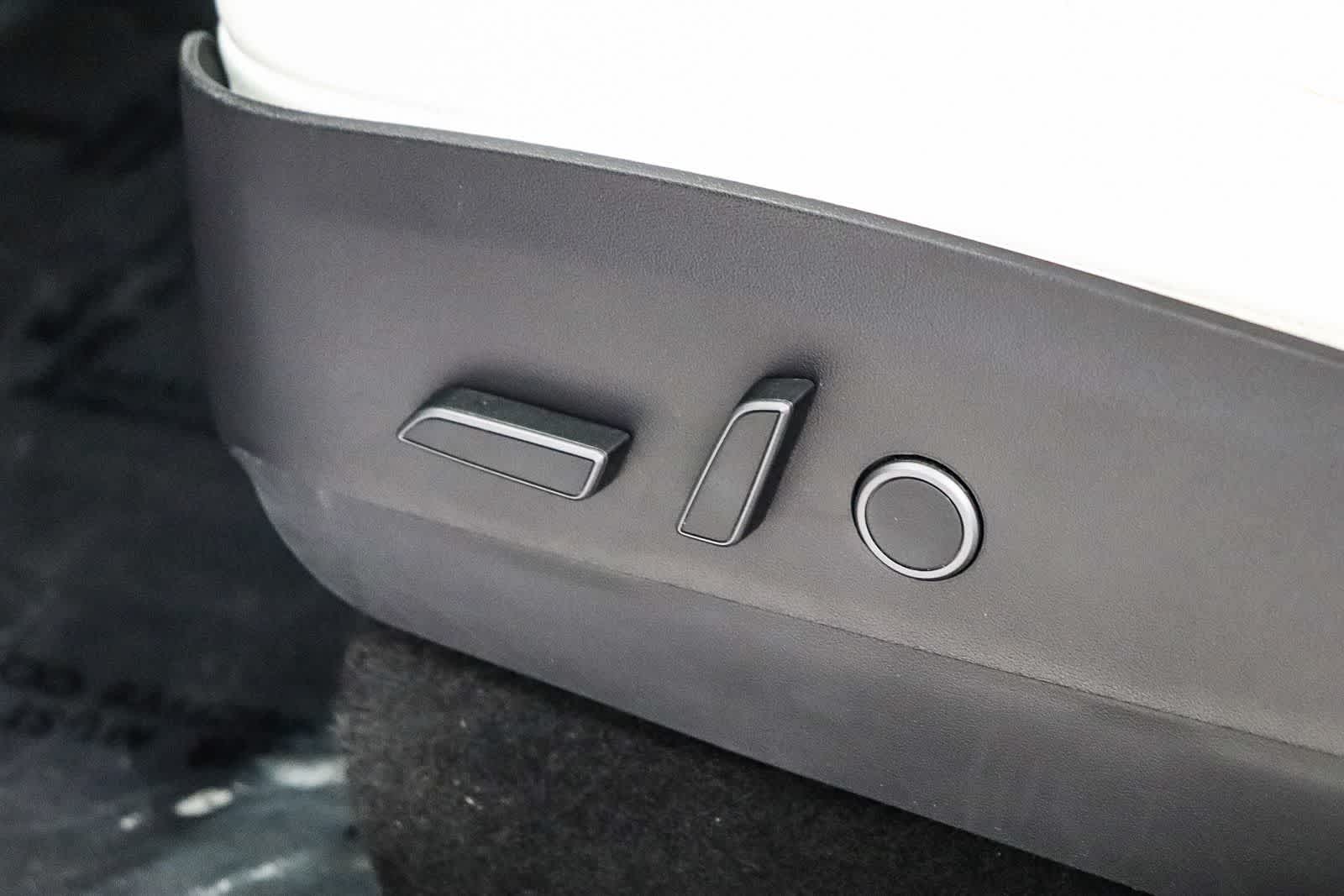 Thumbnail: 2021 Tesla Model Y - 21