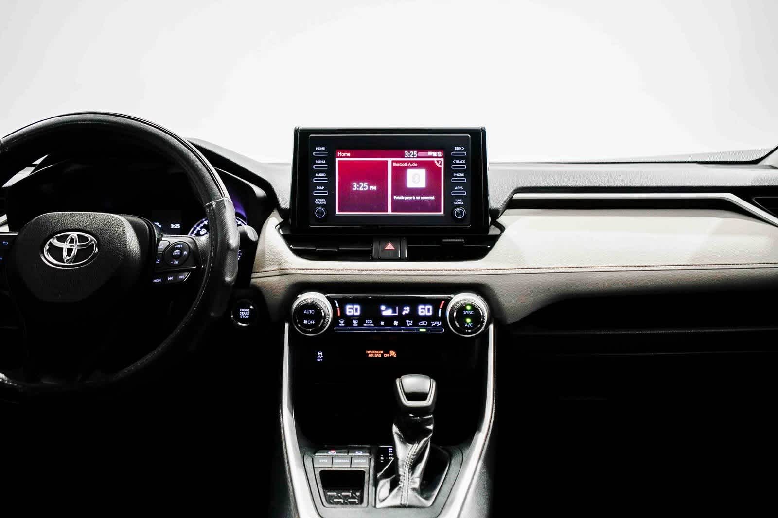 Thumbnail: 2019 Toyota RAV4 - 13