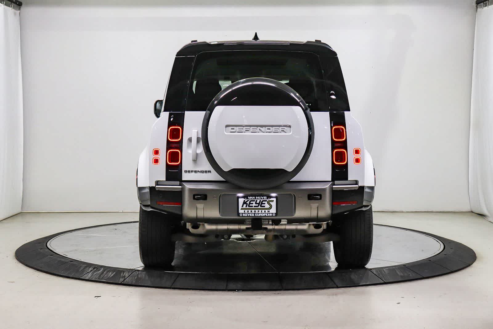 Thumbnail: 2024 Land Rover Defender - 2