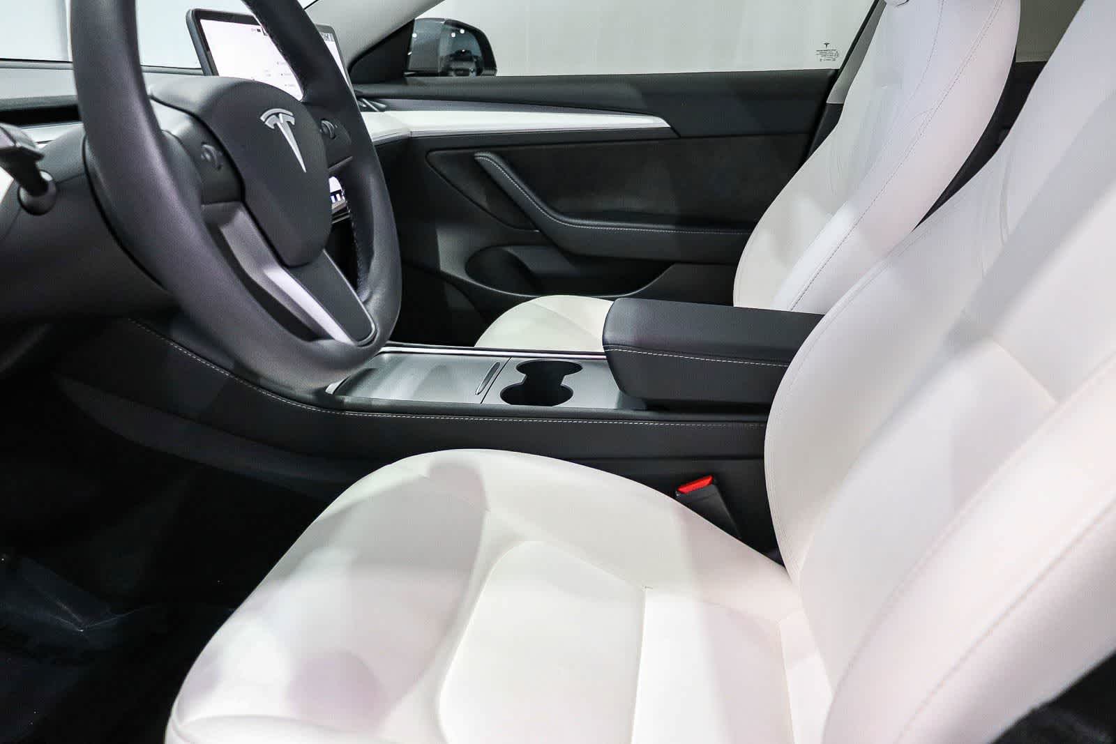 Thumbnail: 2023 Tesla Model 3 - 18