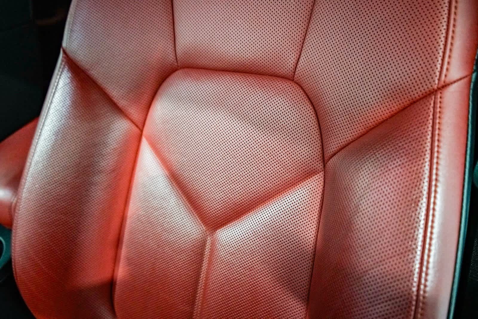 Thumbnail: 2020 Porsche Macan - 26