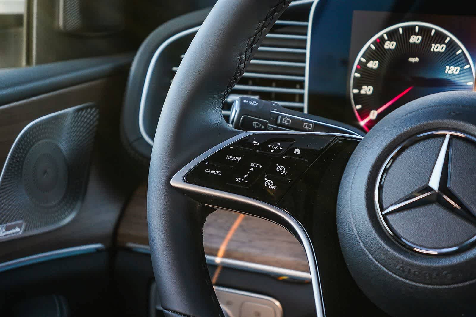 Thumbnail: 2026 Mercedes-Benz GLE - 18