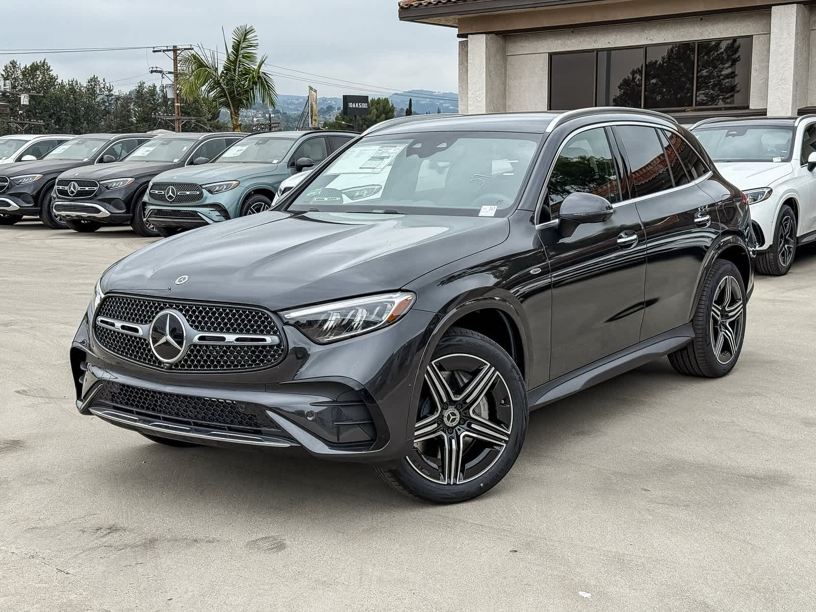 Thumbnail: 2025 Mercedes-Benz GLC - 1