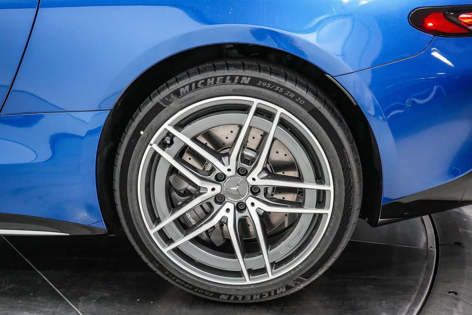 Thumbnail: 2025 Mercedes-Benz AMG GT - 18