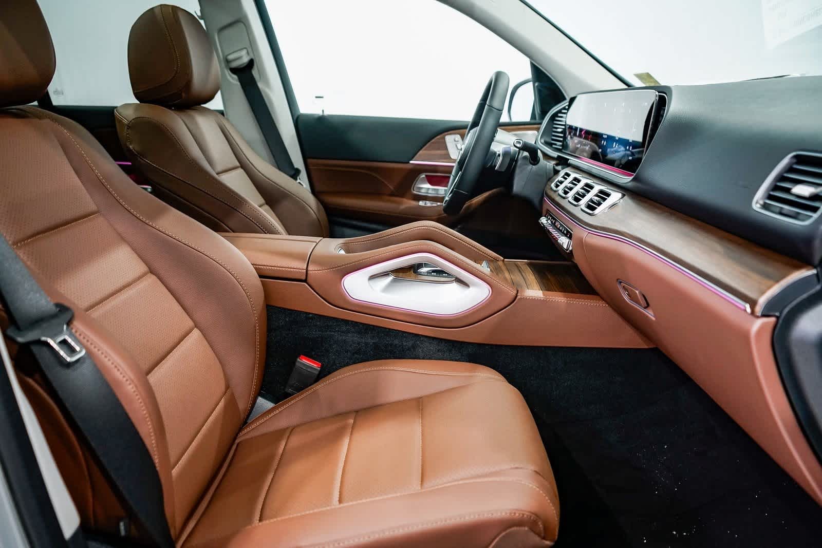 Thumbnail: 2025 Mercedes-Benz GLE - 17