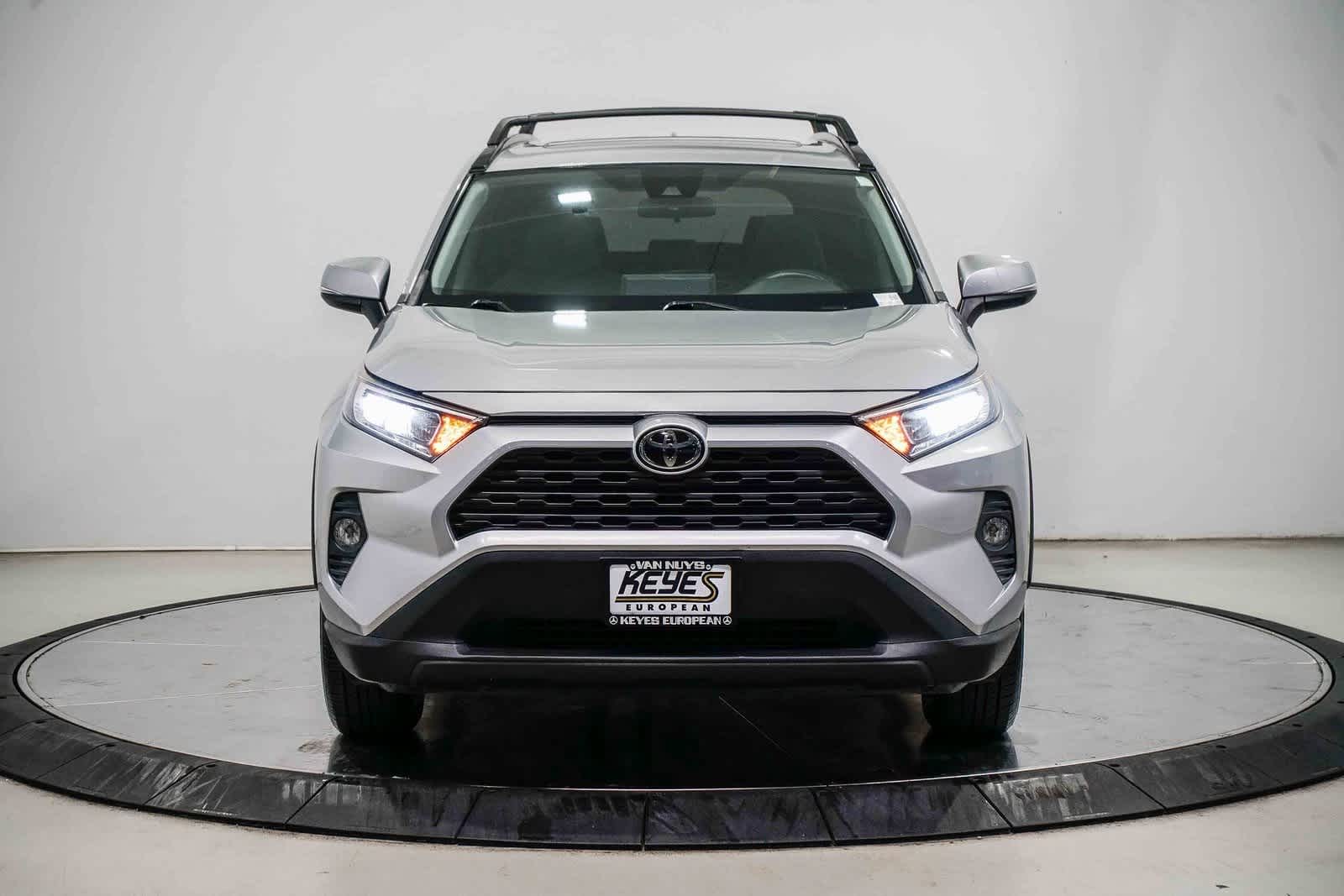 Thumbnail: 2019 Toyota RAV4 - 6