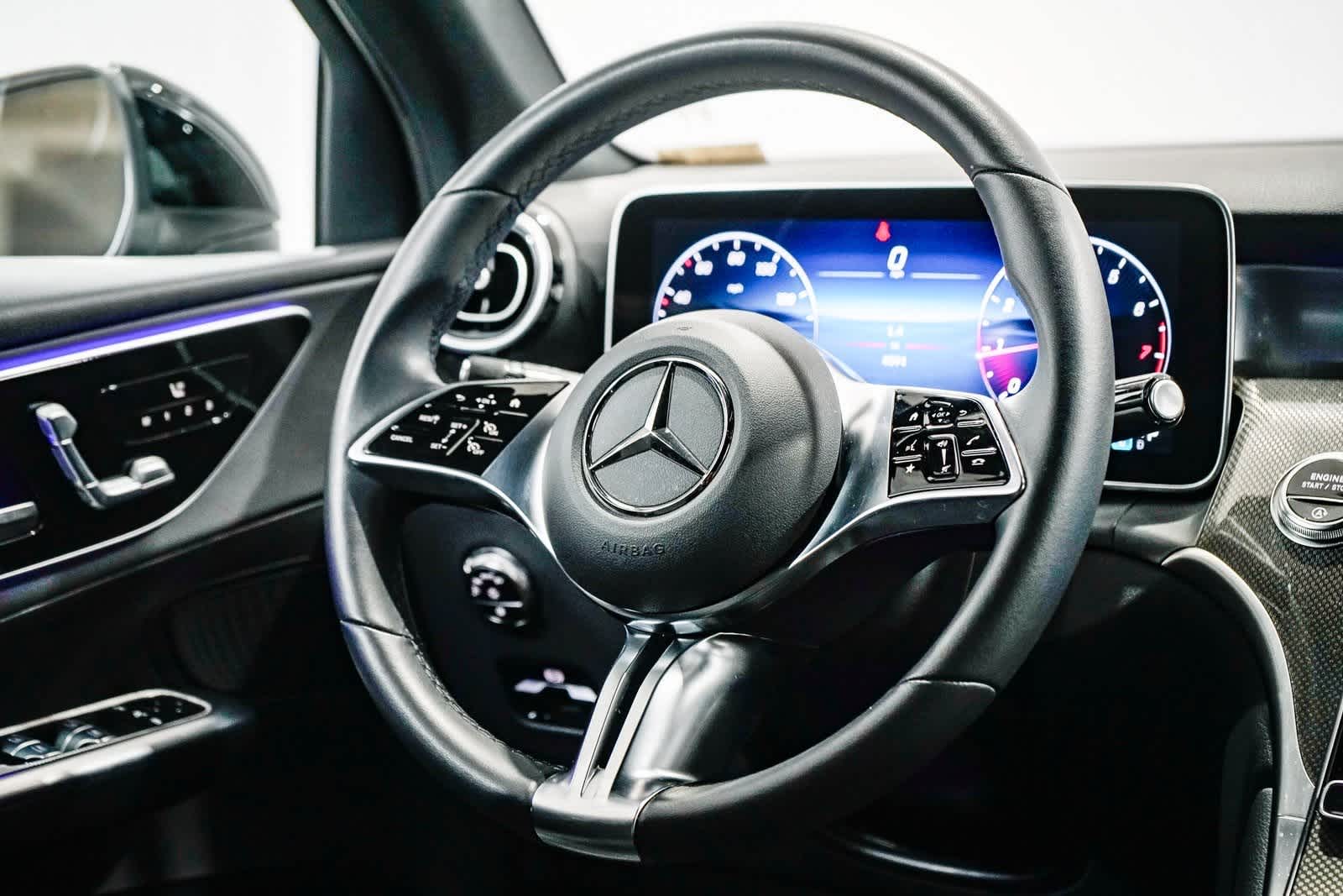 Thumbnail: 2025 Mercedes-Benz GLC - 14