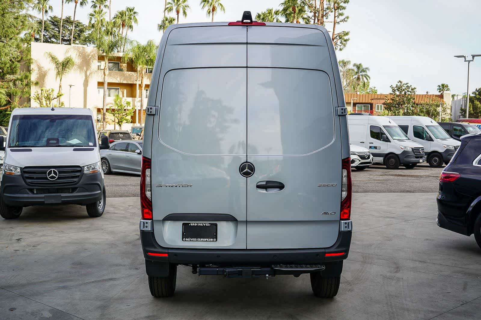Thumbnail: 2026 Mercedes-Benz Sprinter - 5