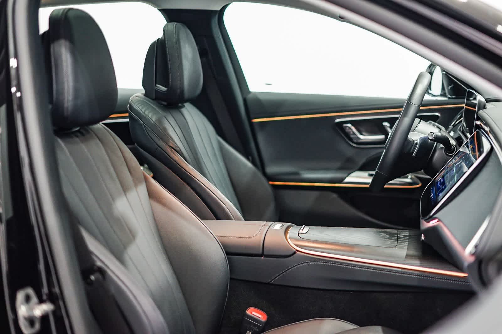 Thumbnail: 2025 Mercedes-Benz E-Class - 16