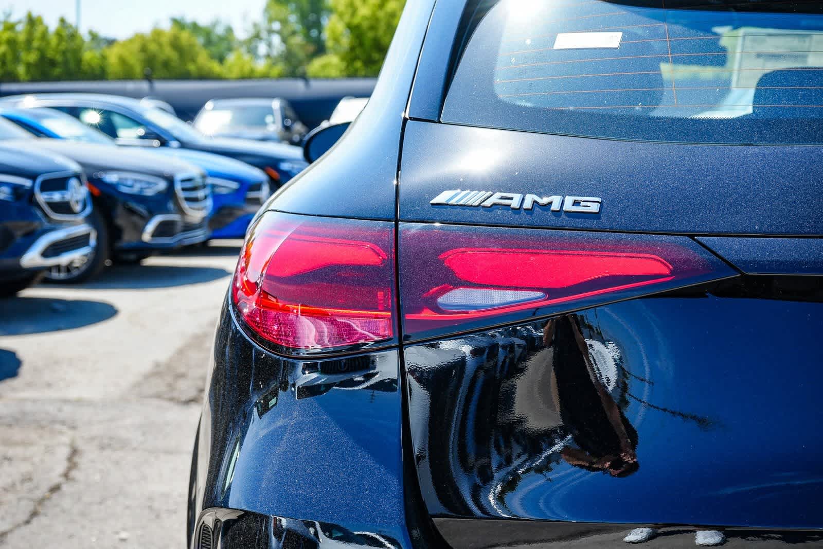 Thumbnail: 2025 Mercedes-Benz GLC - 9