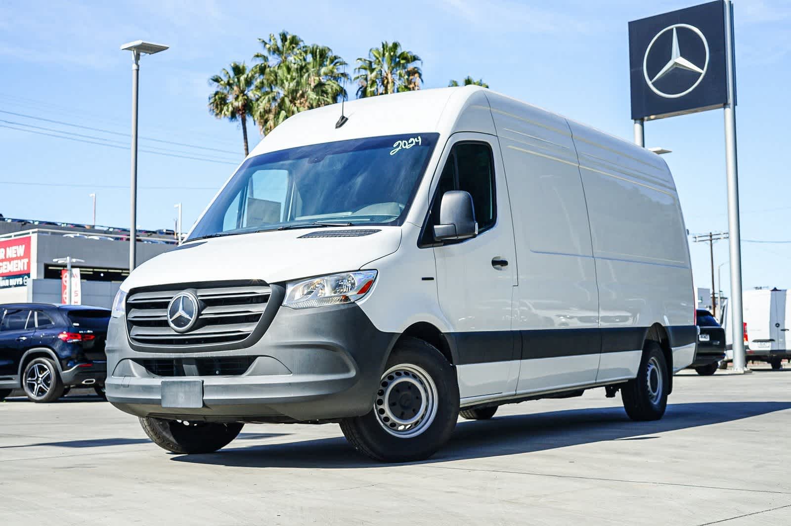 2024 Mercedes-Benz eSprinter  -
                  Van Nuys, CA