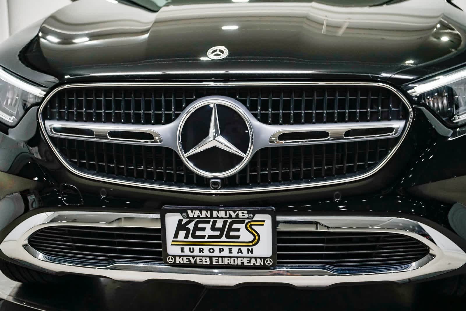 Thumbnail: 2025 Mercedes-Benz GLC - 8