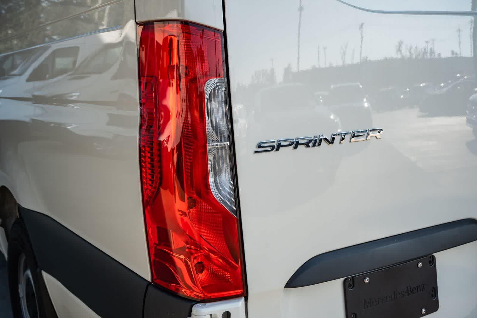 Thumbnail: 2026 Mercedes-Benz Sprinter - 7