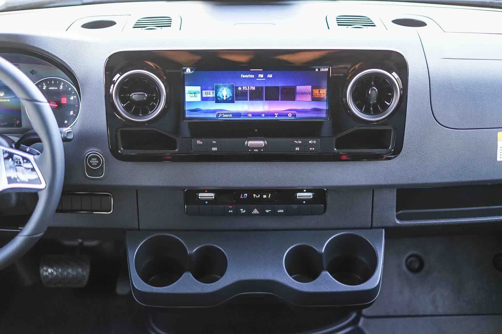 Thumbnail: 2026 Mercedes-Benz Sprinter - 13