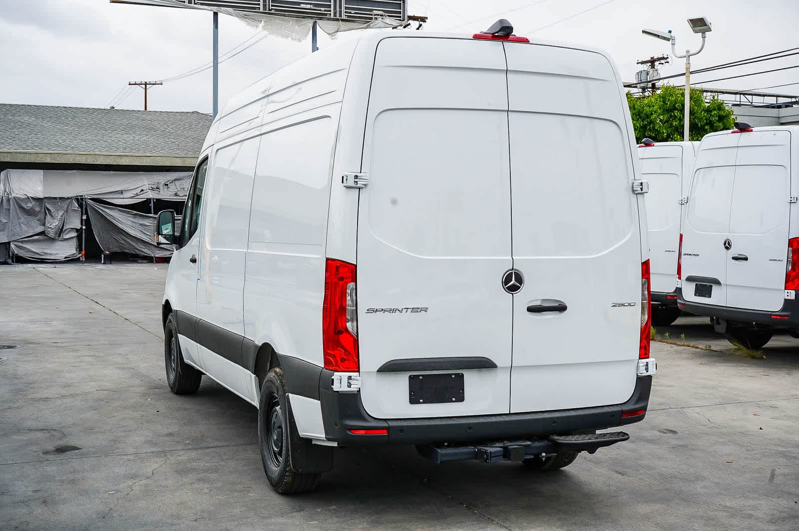 Thumbnail: 2026 Mercedes-Benz Sprinter - 6