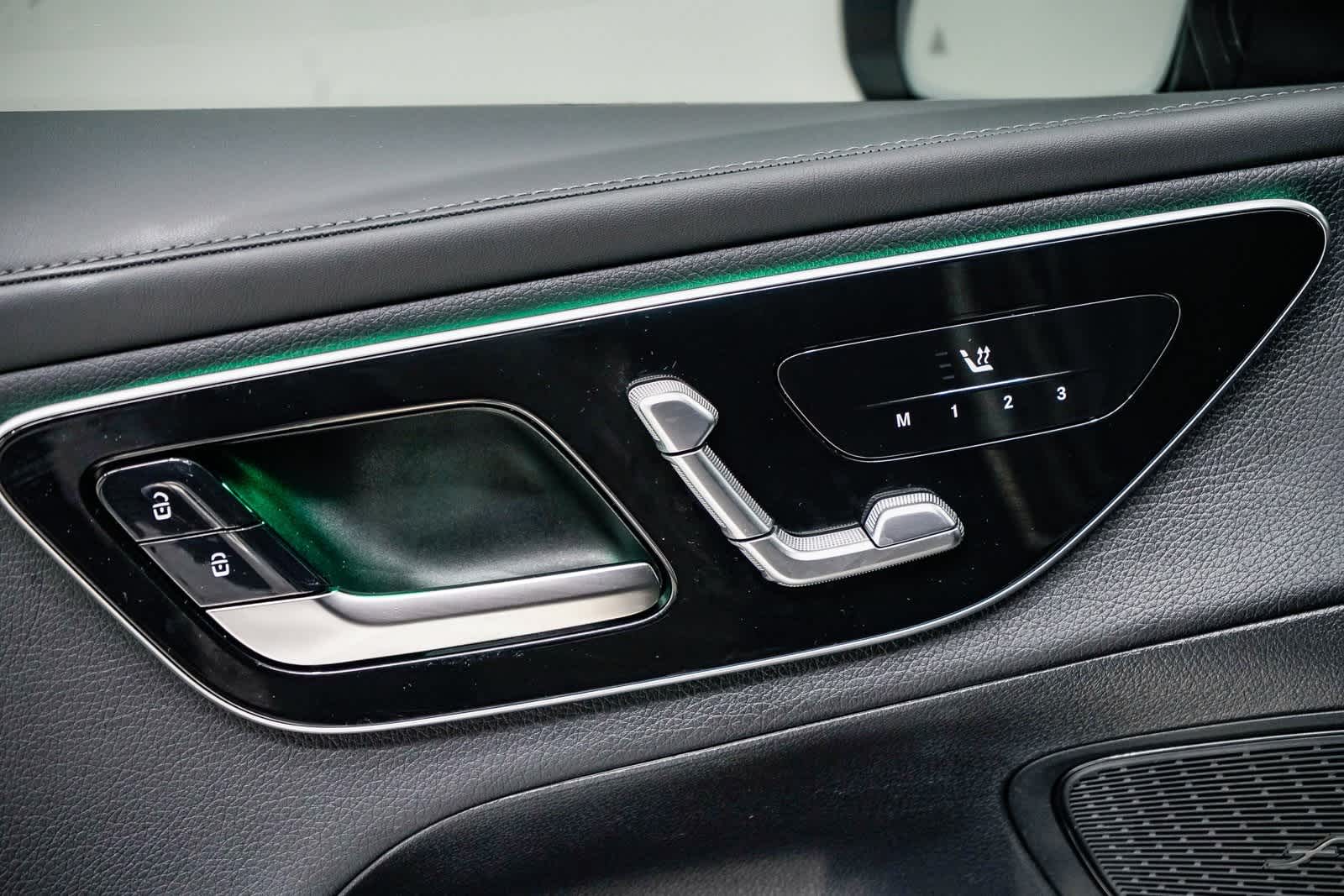 Thumbnail: 2025 Mercedes-Benz GLC - 19