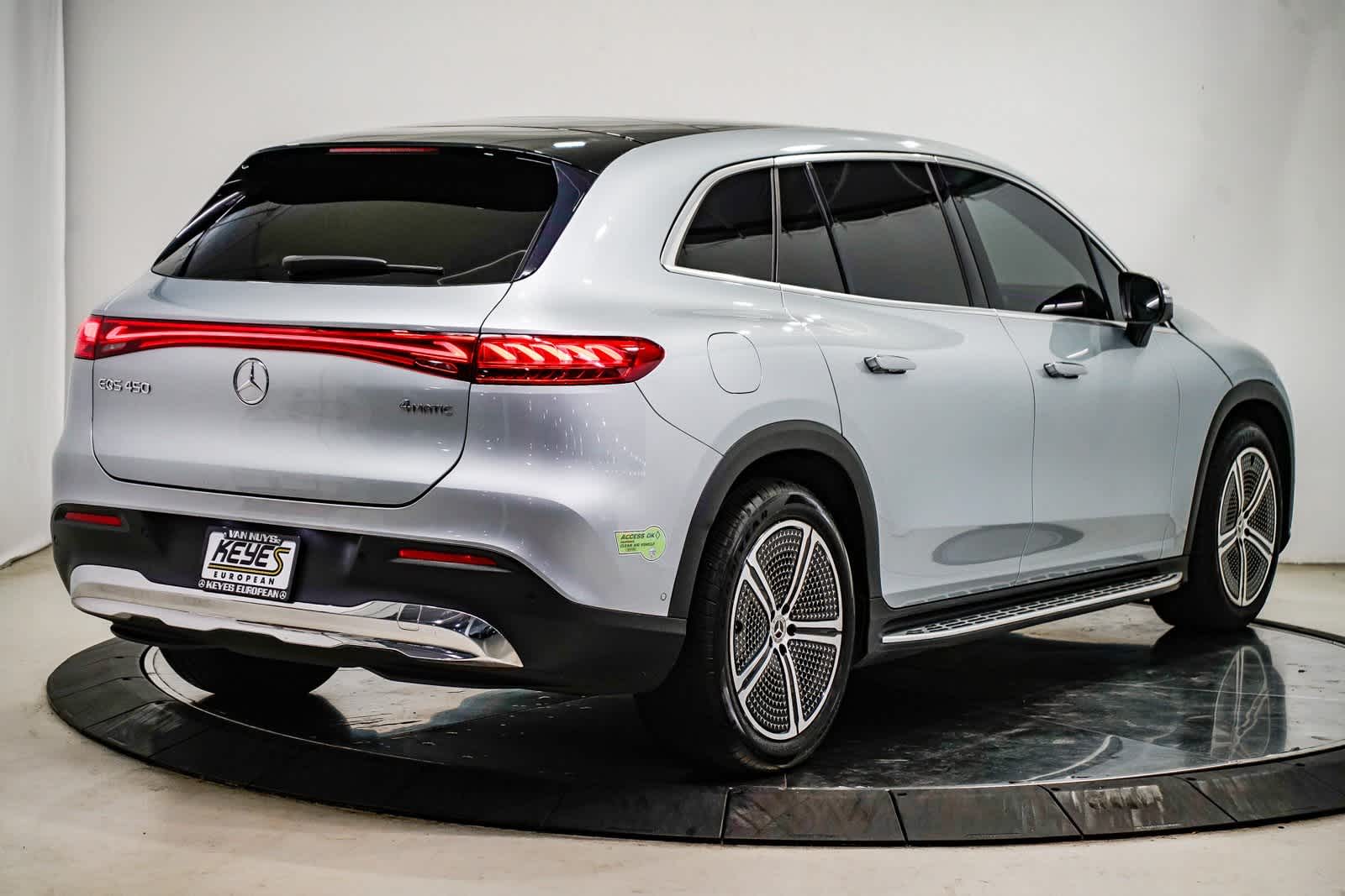 Thumbnail: 2023 Mercedes-Benz EQS - 4