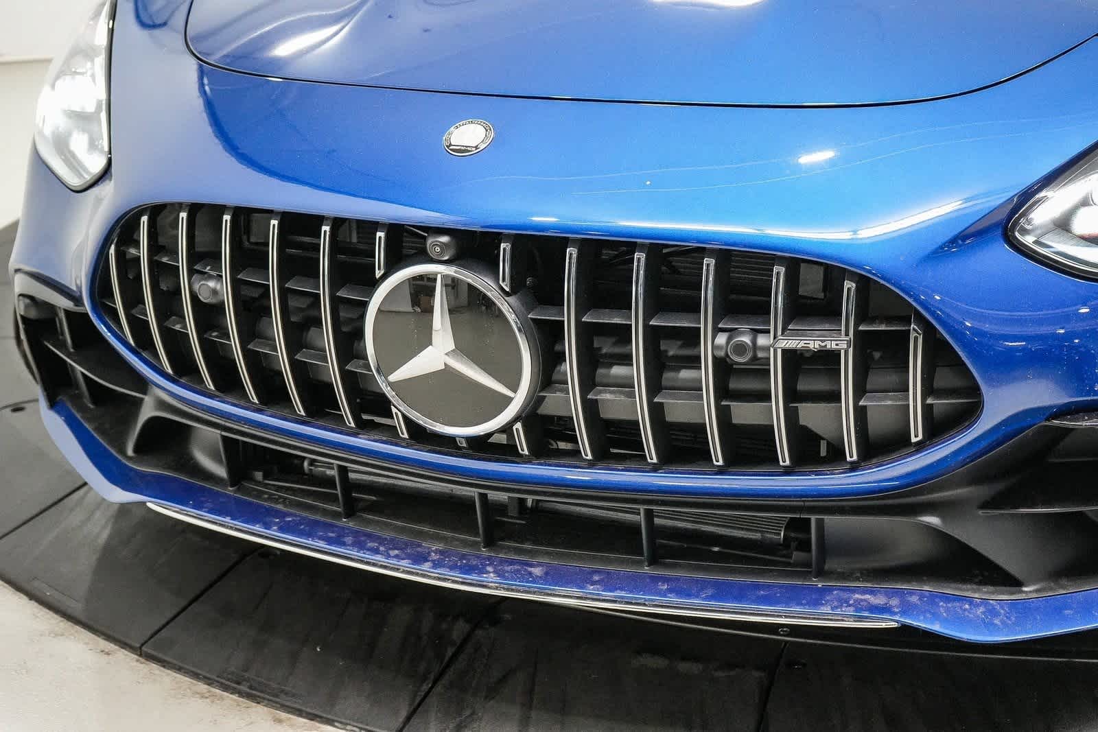 Thumbnail: 2025 Mercedes-Benz AMG GT - 9