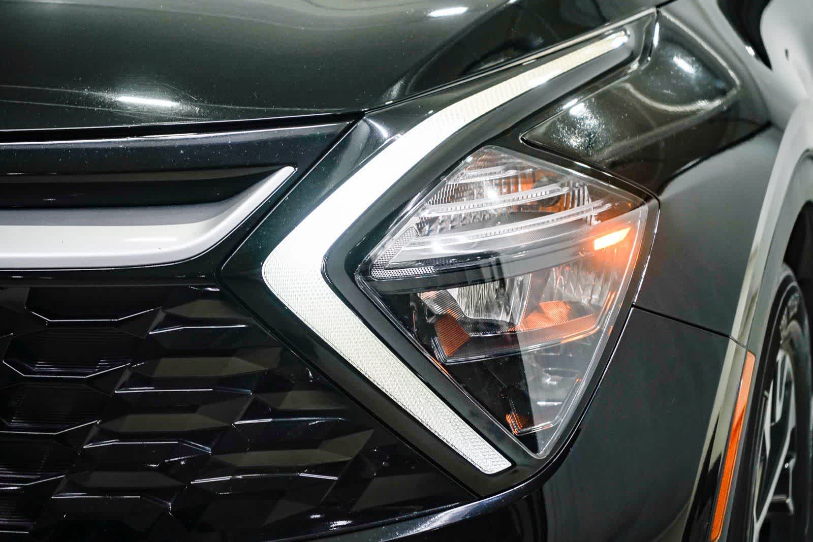 Thumbnail: 2023 Kia Sportage - 7