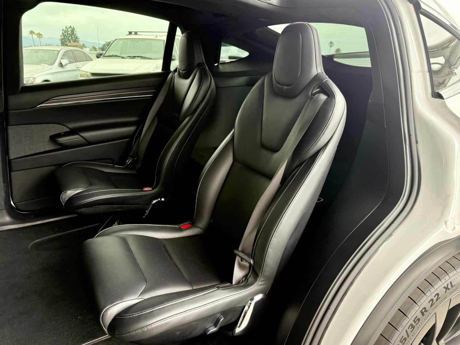 Thumbnail: 2022 Tesla Model X - 4