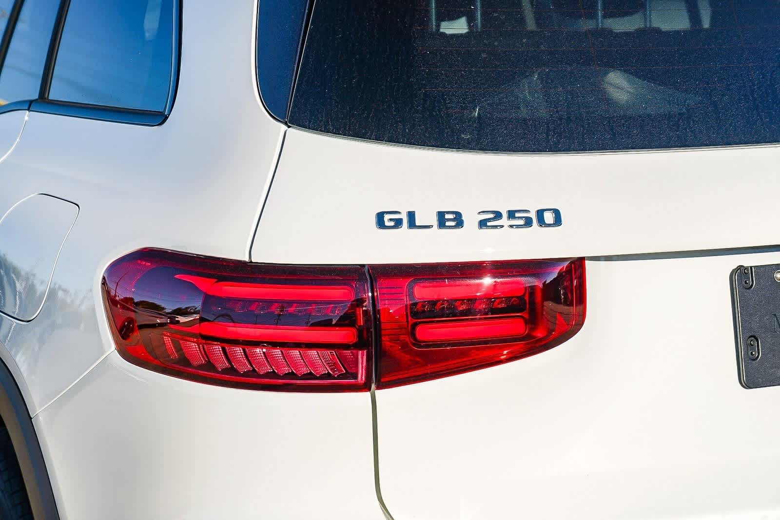 Thumbnail: 2026 Mercedes-Benz GLB - 7
