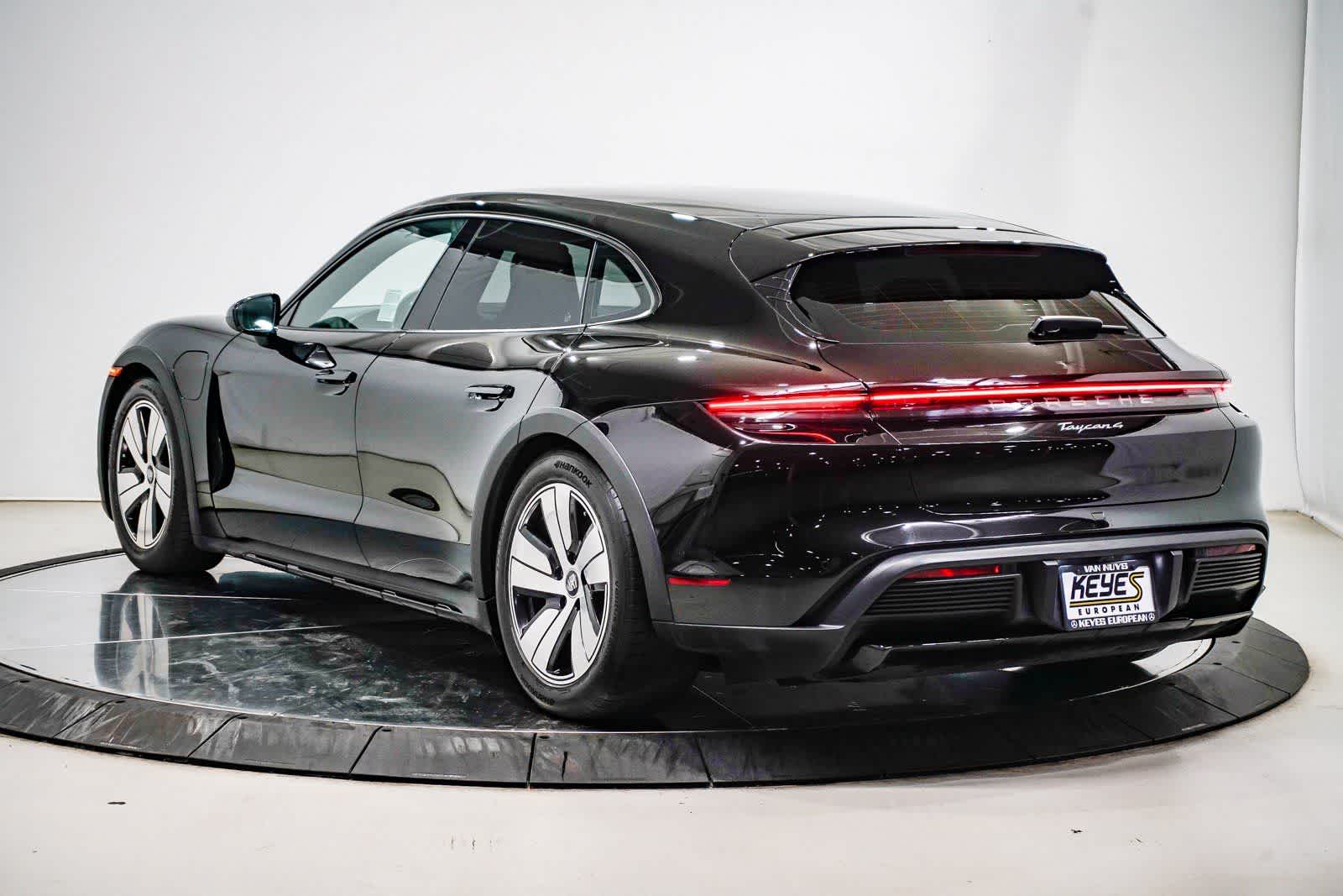 Thumbnail: 2023 Porsche Taycan - 2