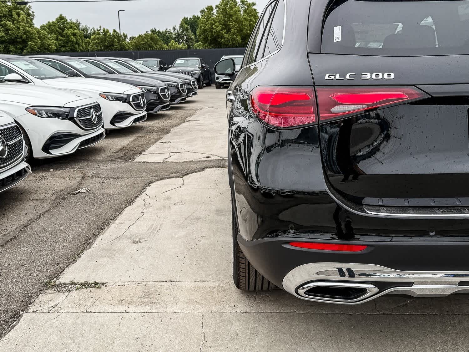 Thumbnail: 2025 Mercedes-Benz GLC - 7