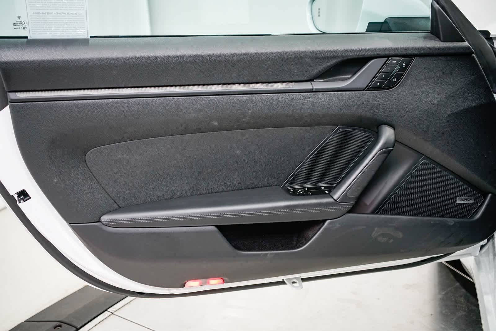 Thumbnail: 2025 Porsche 911 - 20