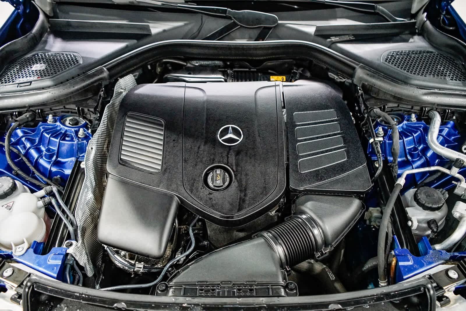 Thumbnail: 2023 Mercedes-Benz GLC - 28