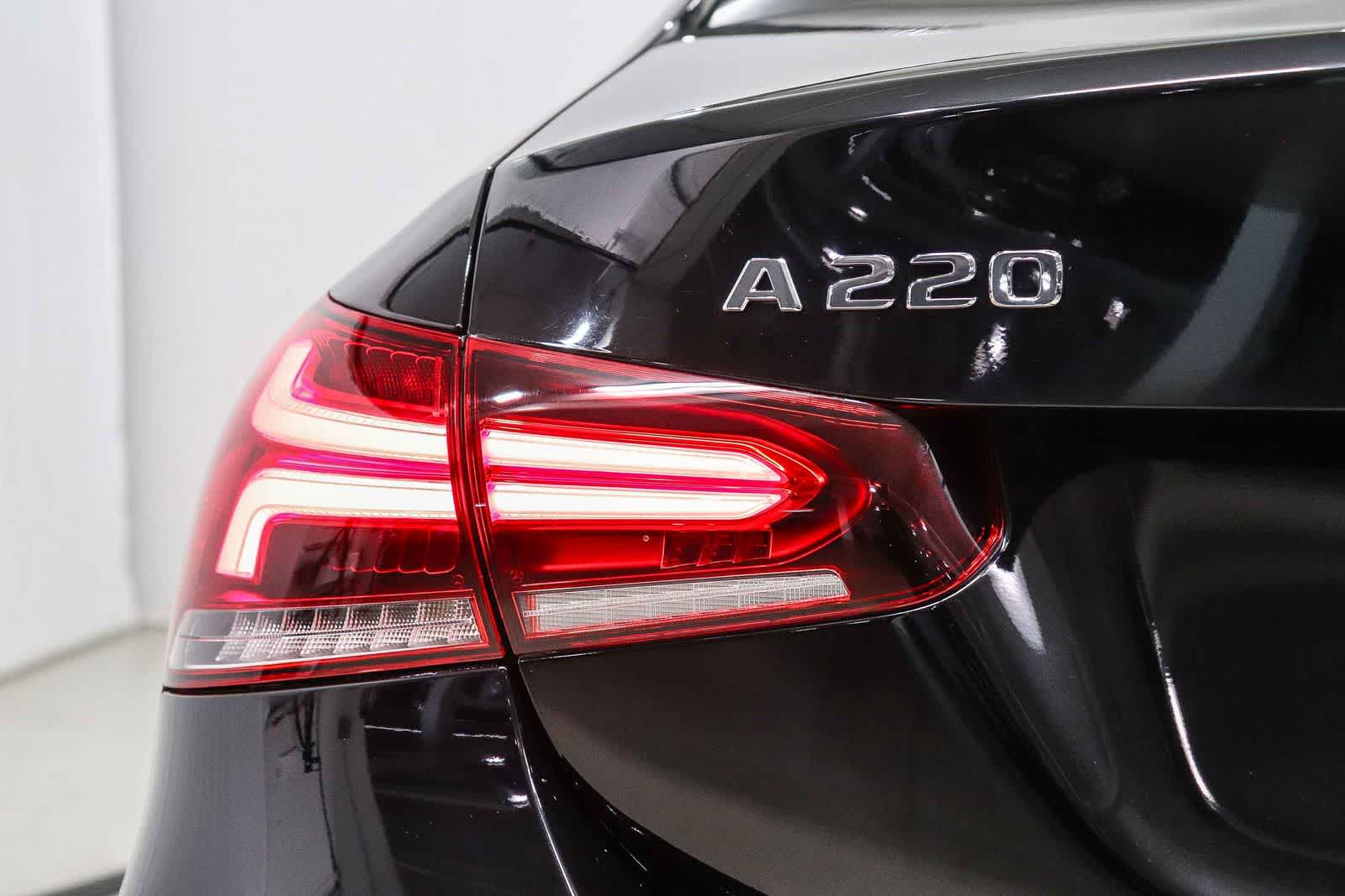 Thumbnail: 2021 Mercedes-Benz A-Class - 10