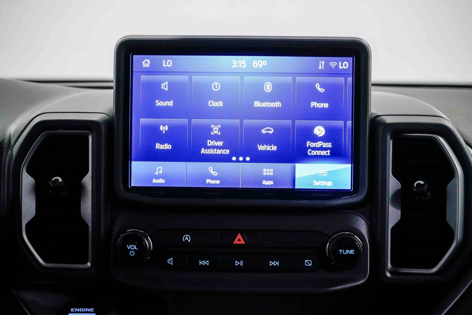 Thumbnail: 2022 Ford Bronco Sport - 13