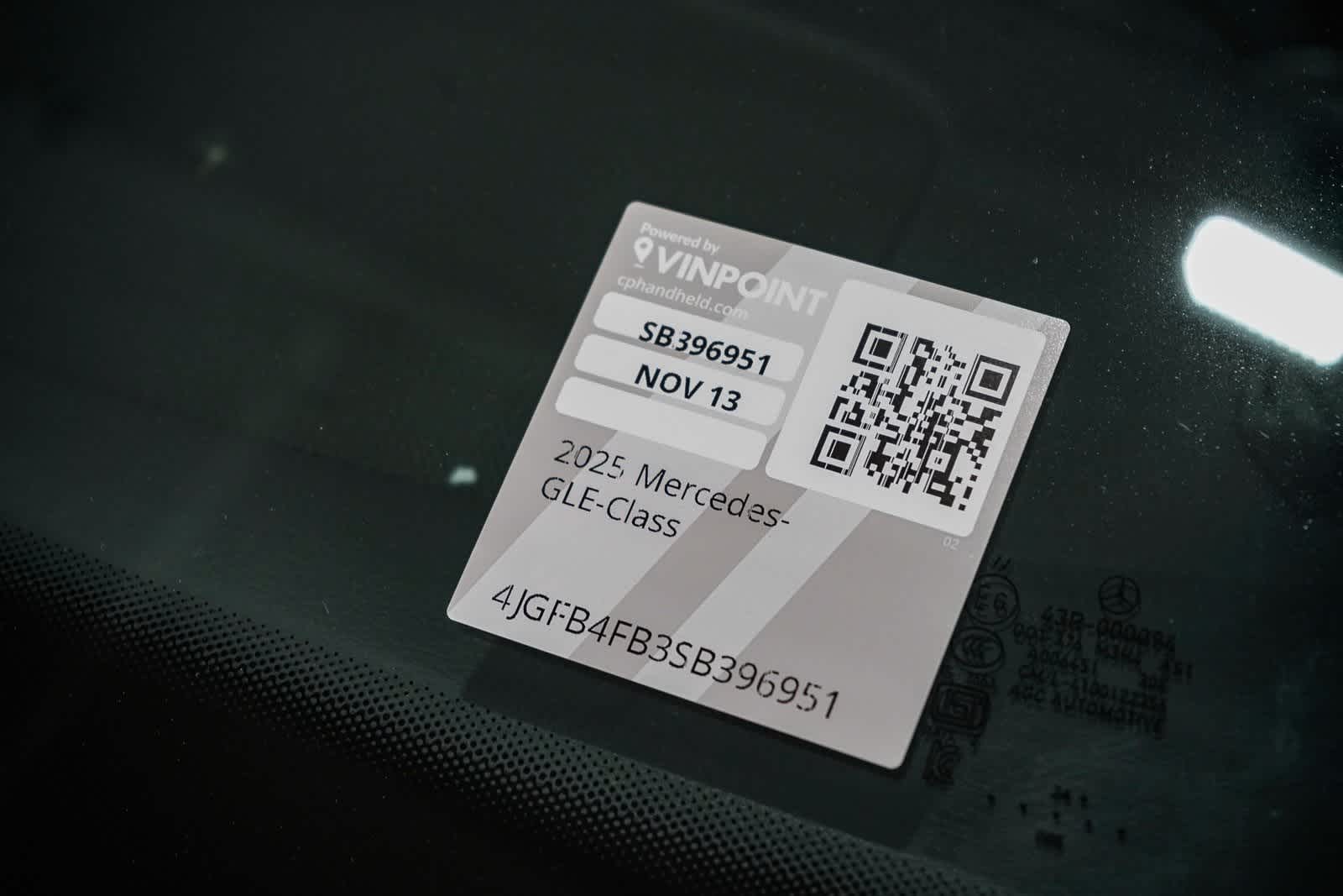 Thumbnail: 2025 Mercedes-Benz GLE - 29