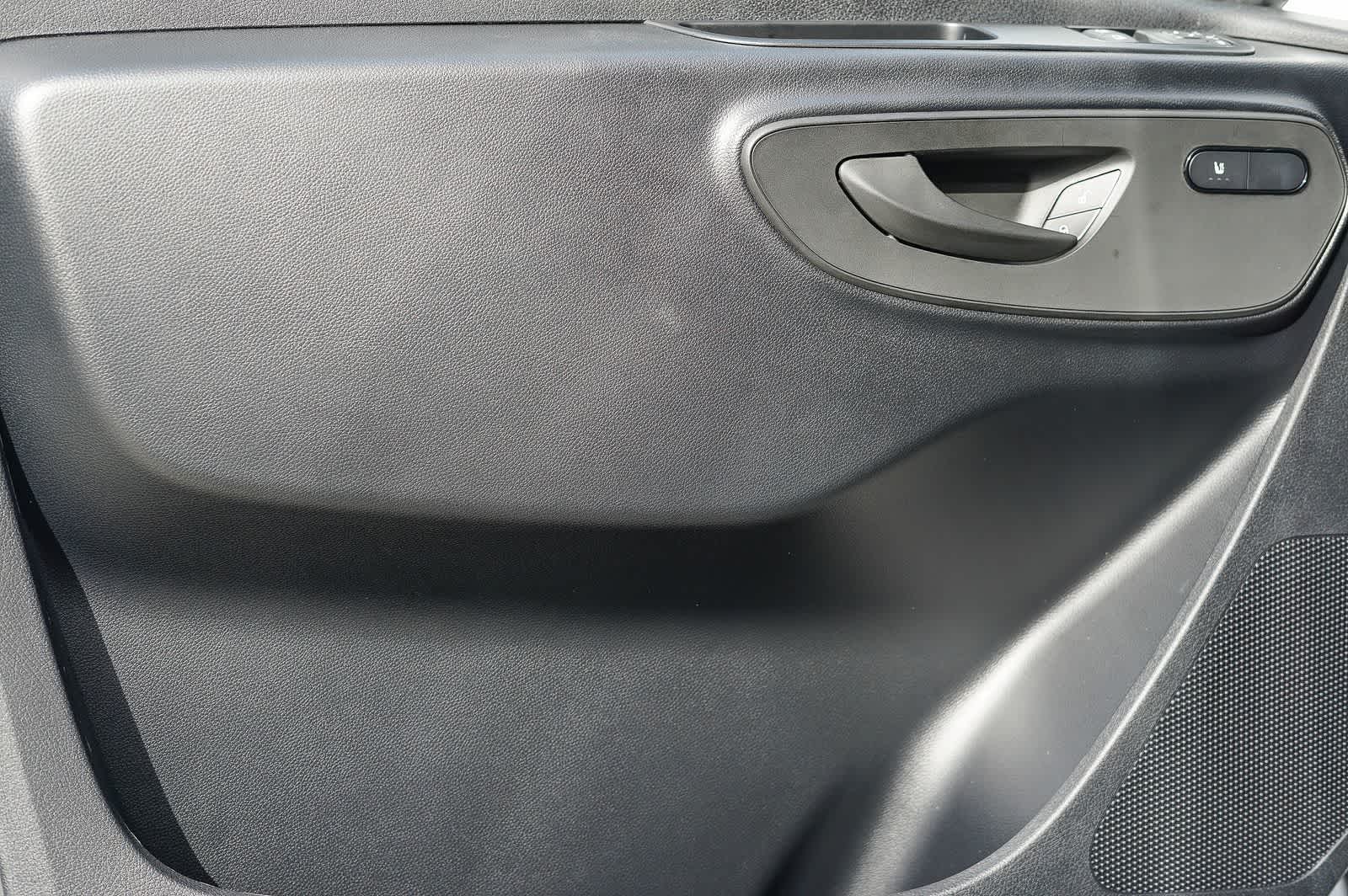 Thumbnail: 2024 Mercedes-Benz eSprinter - 26