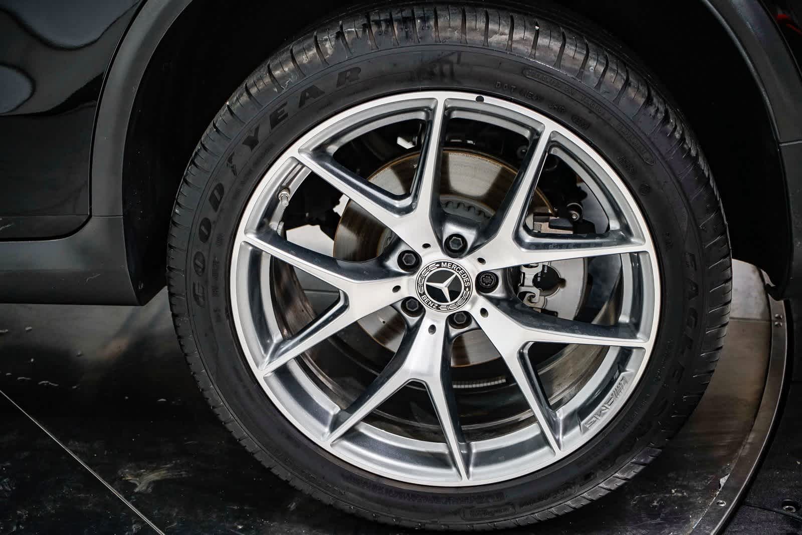 Thumbnail: 2023 Mercedes-Benz GLC - 10