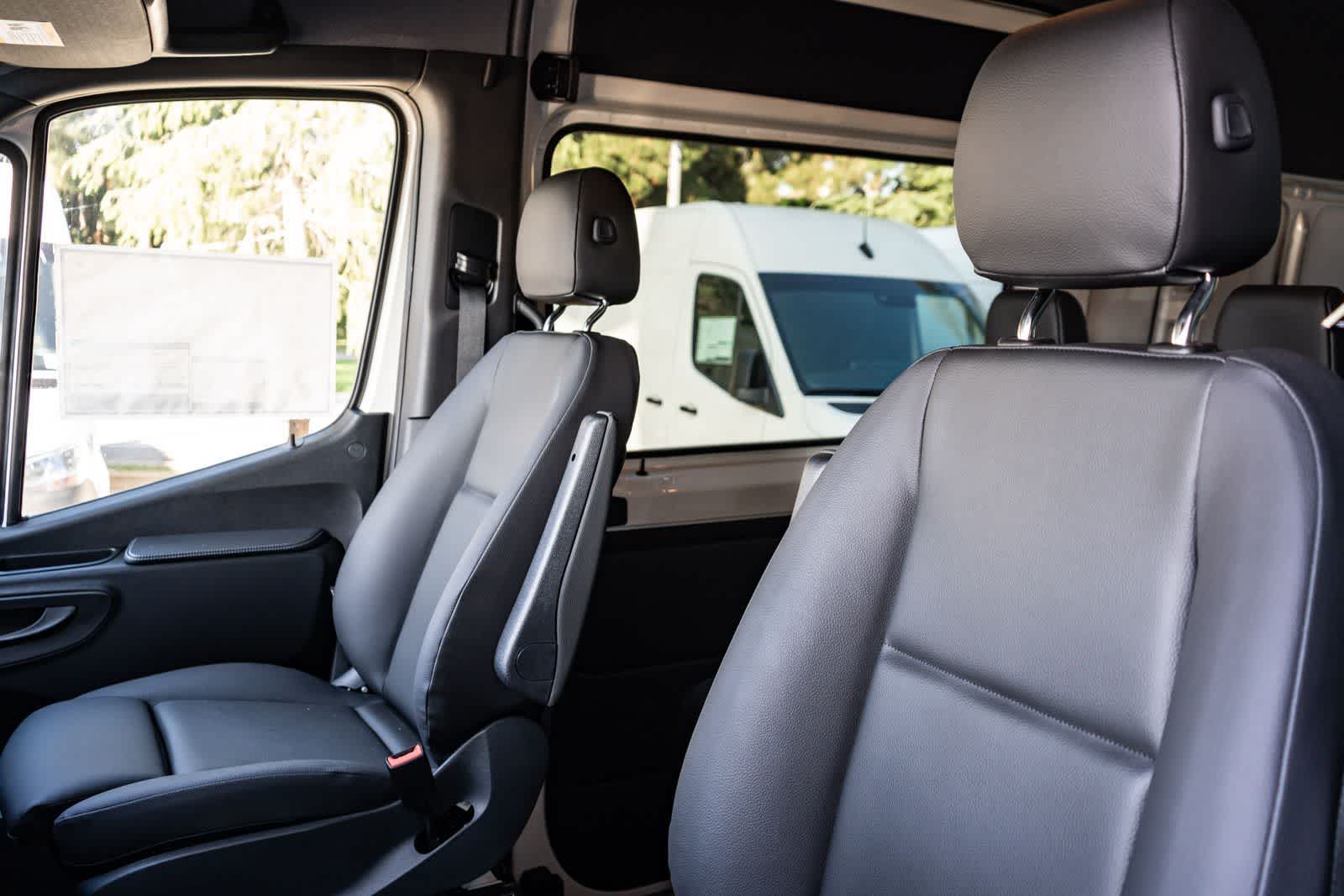 Thumbnail: 2026 Mercedes-Benz Sprinter - 29